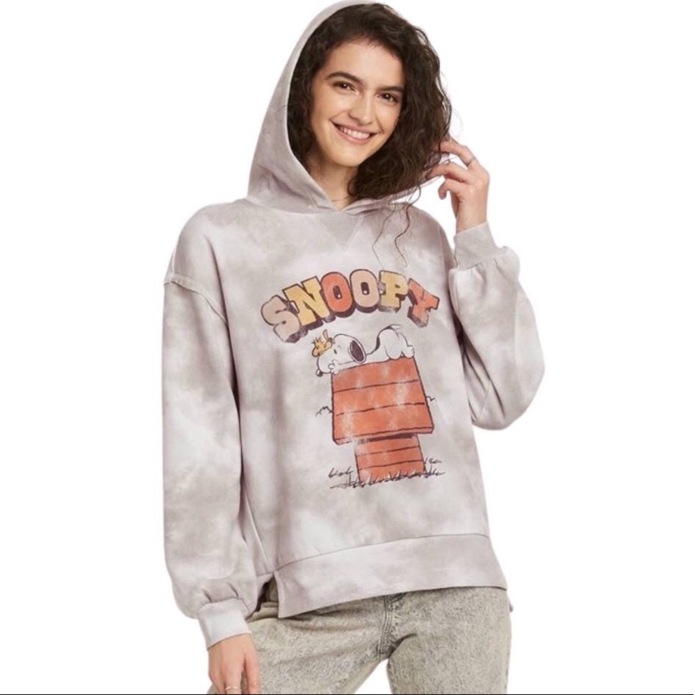 Peanuts Snoopy Tie Dye Oversized Lounging Cozy Hoodie Sweater. Never Worn.